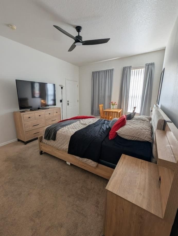 Building Photo - 326 Monroe Cir