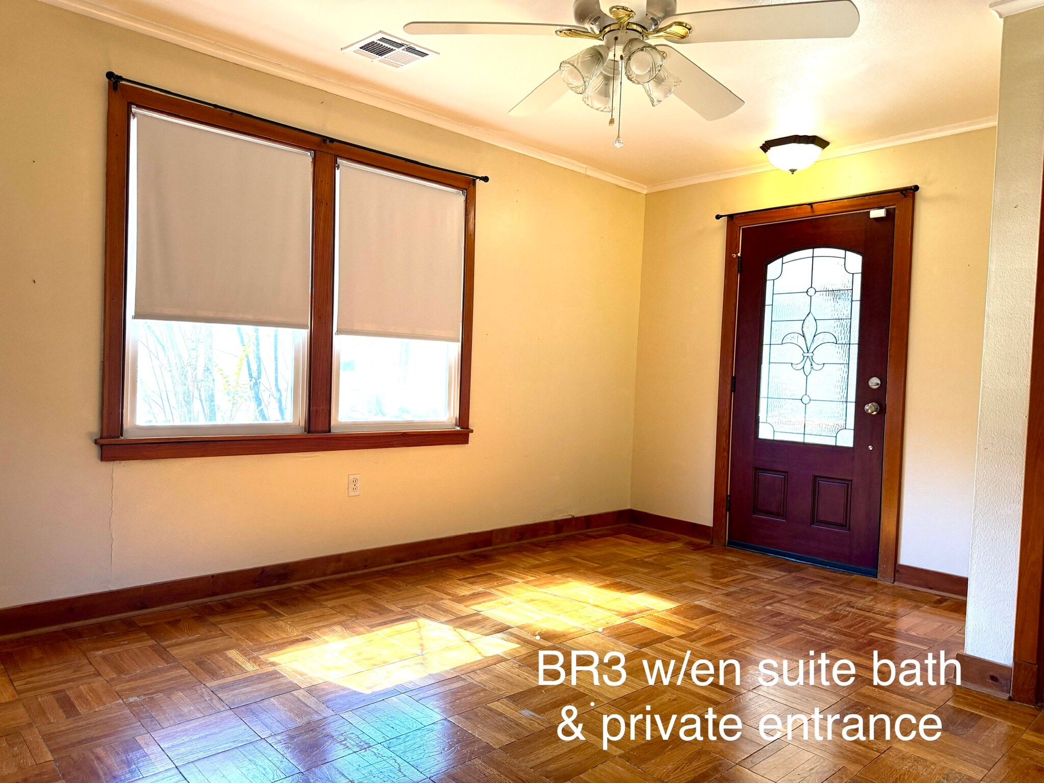 BR3 Front bedroom with en suite has separate exterior entrance great for home office - 3311 River Rd