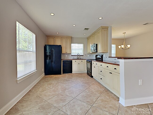 Building Photo - 2887 Tuscarora Tr