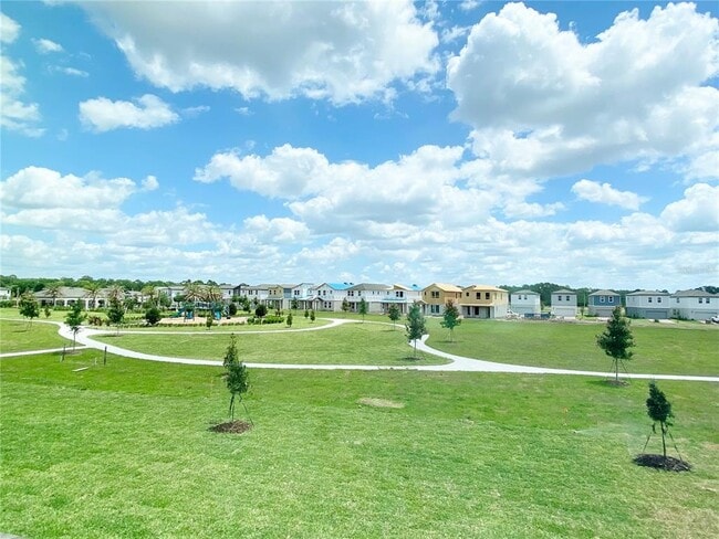 Building Photo - 543 Amadoras Wy