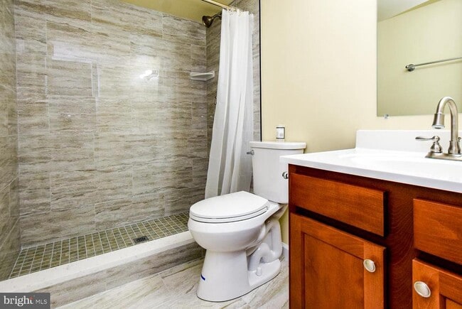 Building Photo - 6584 Madrigal Terrace