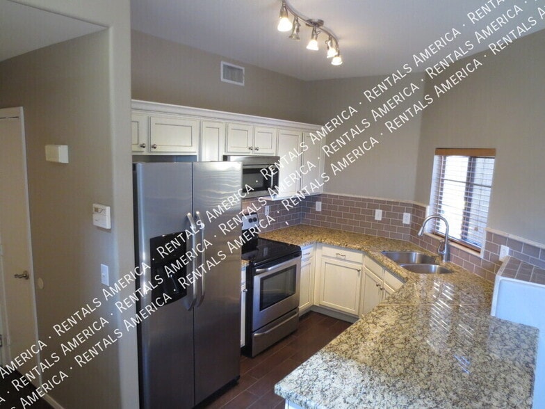Building Photo - 21829 N 40th Pl