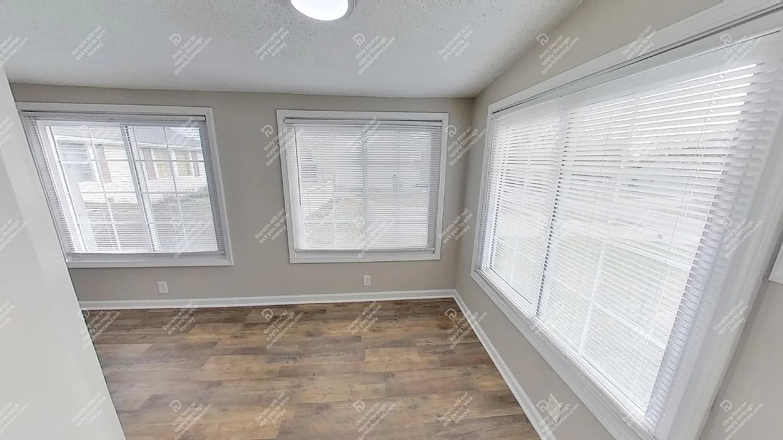 Building Photo - 4808 NE 47th St