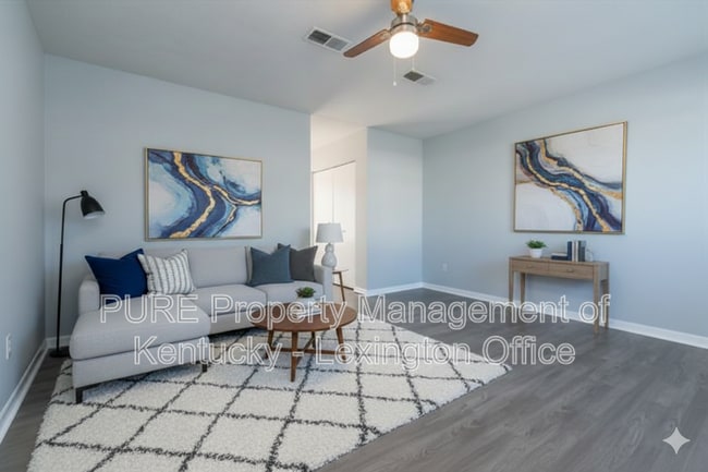 Building Photo - 304 Woodcross Pl