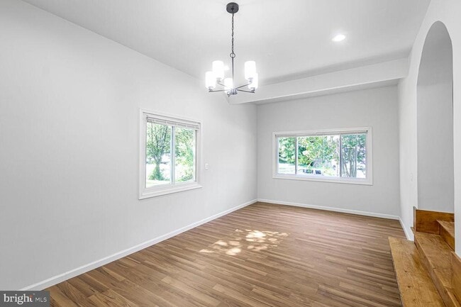 Building Photo - 3906 Ronson Dr