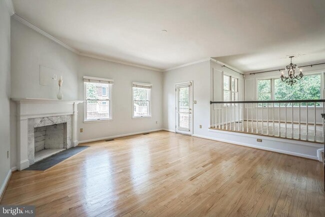 Building Photo - 7330 Lewinsville Park Ct
