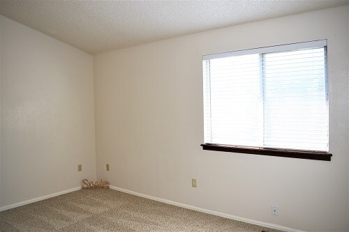 Building Photo - 6283 Yank Ct