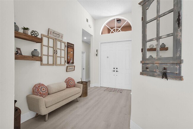 Building Photo - 6386 NW 78th Pl