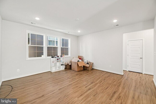 Building Photo - 42051 Night Nurse Cir