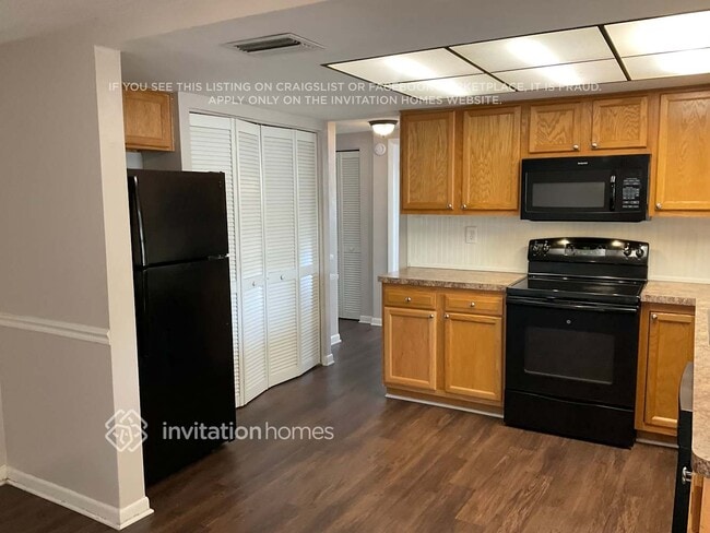 Building Photo - 7234 Magnolia Valley Dr