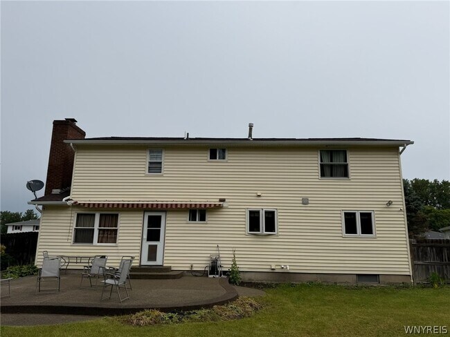 Building Photo - 12 Brookedge Rd