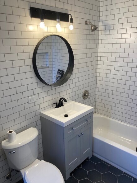 New Bathroom - 3018 W Schubert Ave