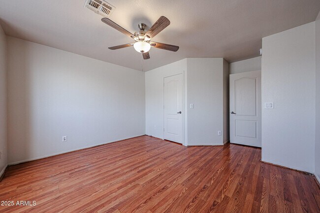 Building Photo - 2568 E Santa Rosa Dr