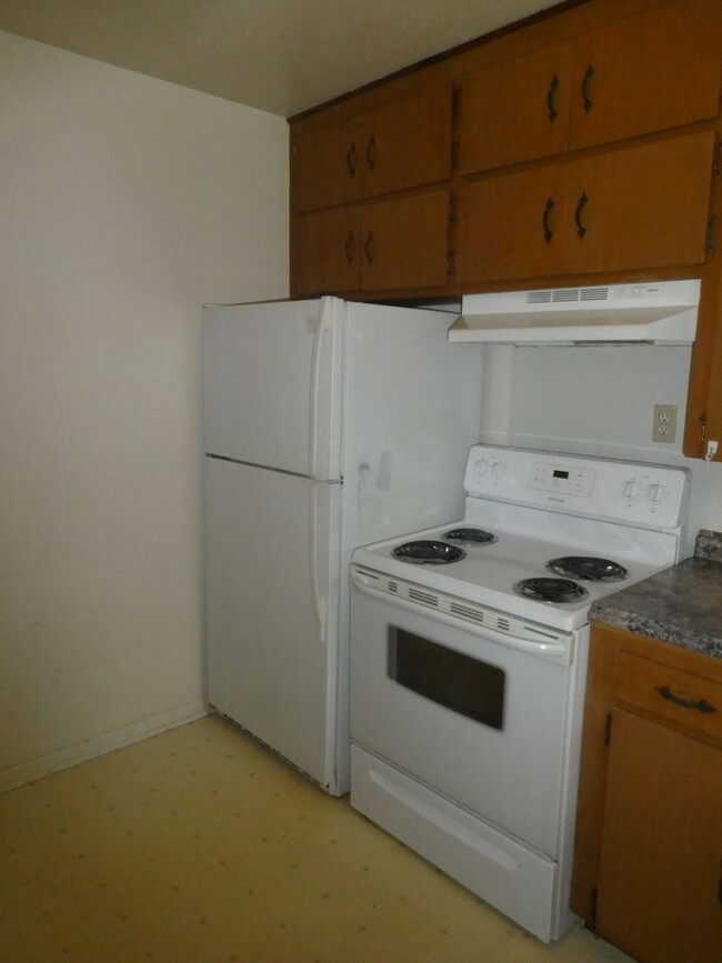 Building Photo - 2600 Braemore Rd