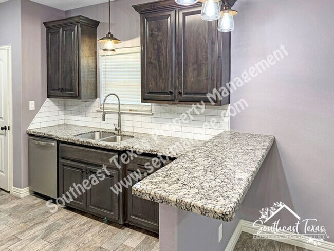 Building Photo - 2424 Ave C