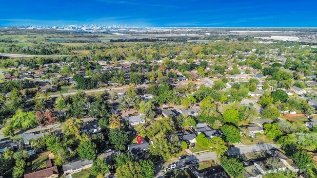 Building Photo - 2926 Knotty Oaks Trail