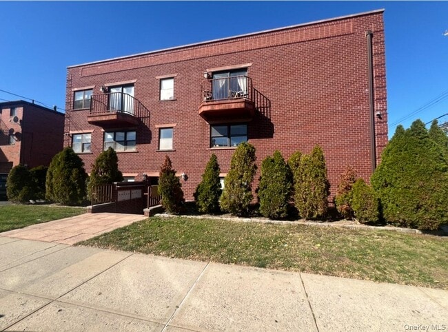 Primary Photo - 212-15 43rd Ave