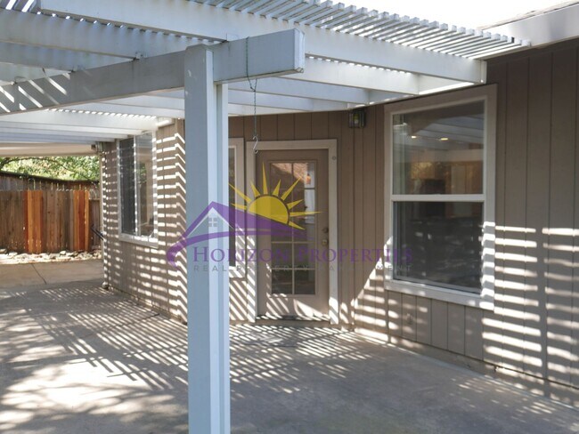 Building Photo - 1646 Hedland Pl