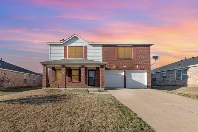 Primary Photo - 4415 Falcon Dr