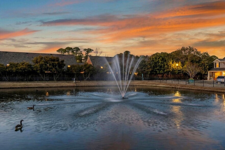 Building Photo - Townes at Prior
