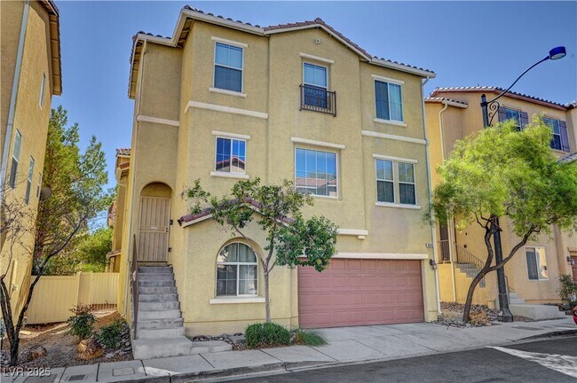 Building Photo - 8949 Brian Christopher Ave