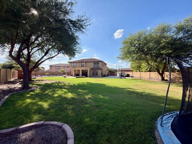 Building Photo - Spacious 6-bedroom, 2.5-bathroom home in Chandler, Welcome to the family friendly community of Su...