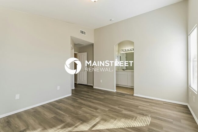 Building Photo - 3 Bedroom Pet-Friendly Home in Tucson, AZ with Main Street Renewal