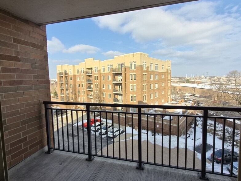 Building Photo - 655 Perrie Dr