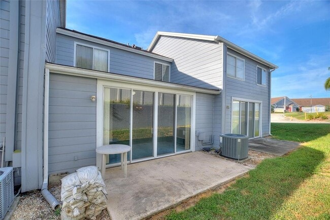 Building Photo - 110 Coco Plum Dr