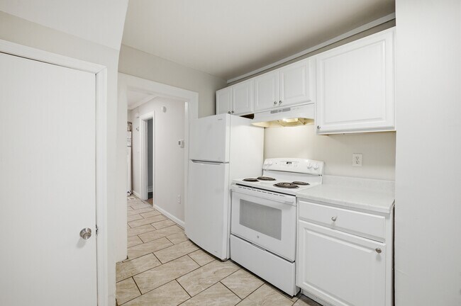 Building Photo - 829 22nd St