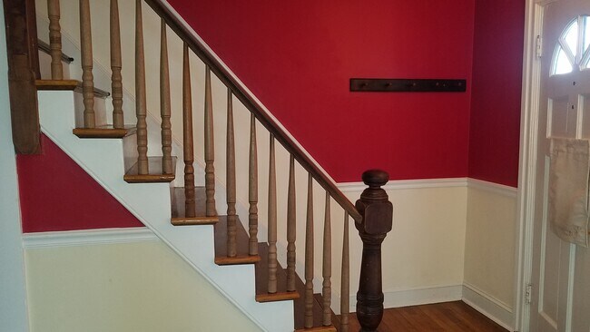 Building Photo - 26 Calvert St