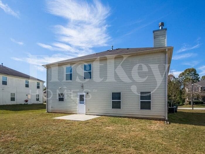 Building Photo - 3166 Redwood Run