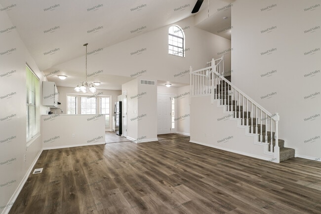 Building Photo - 5255 Elktrail Dr