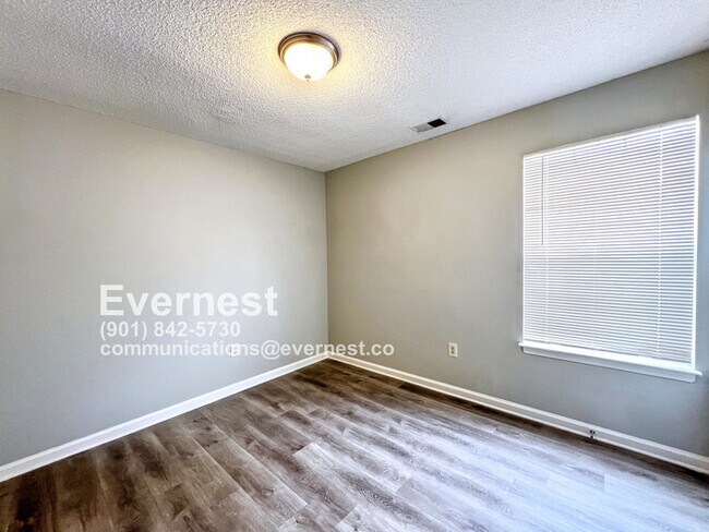 Building Photo - 4416 Elysian Dr
