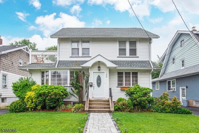 Primary Photo - 156 Cedar Ave