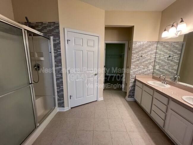 Building Photo - 11251 Campfield Dr