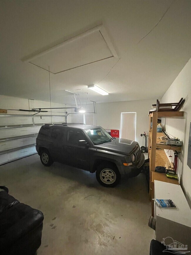 Building Photo - 4632 Dupont Cir