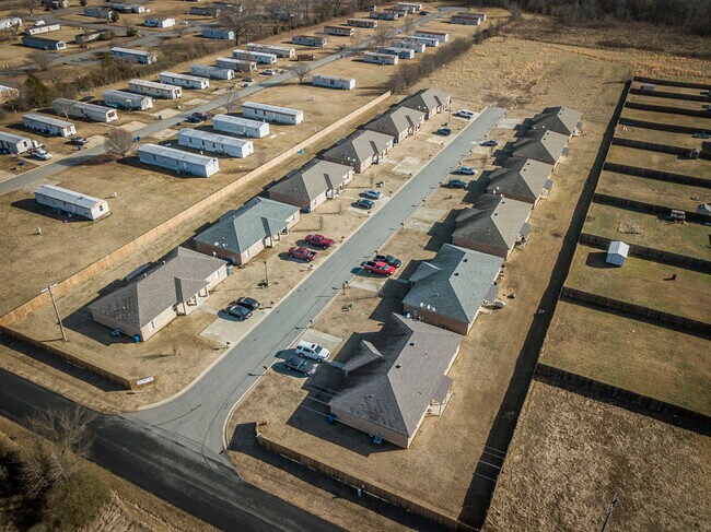 Building Photo - 10 Sundown Dr