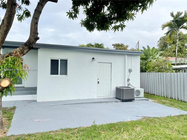 Primary Photo - 430 NW 51st Ave