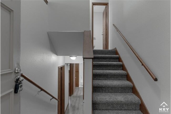 Building Photo - 3053 S Brandywine Rd