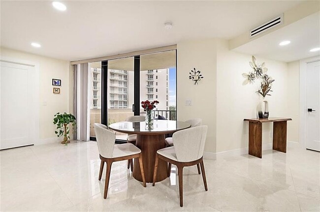 Building Photo - 2800 N Ocean Dr
