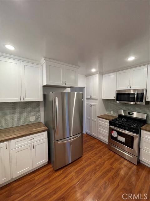 Building Photo - 815 E 36th St