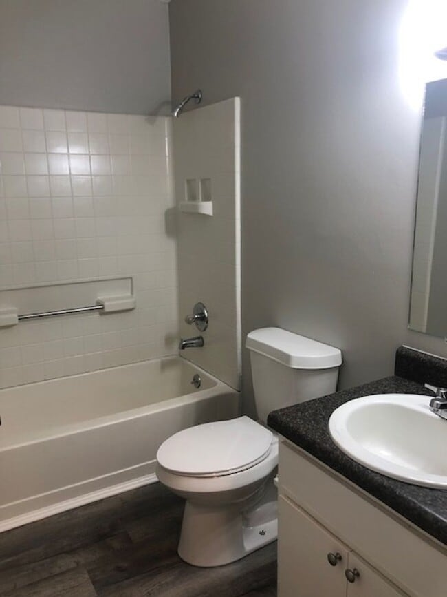 Building Photo - Renovated 4 Bedroom 2 Bath Home for Rent!!