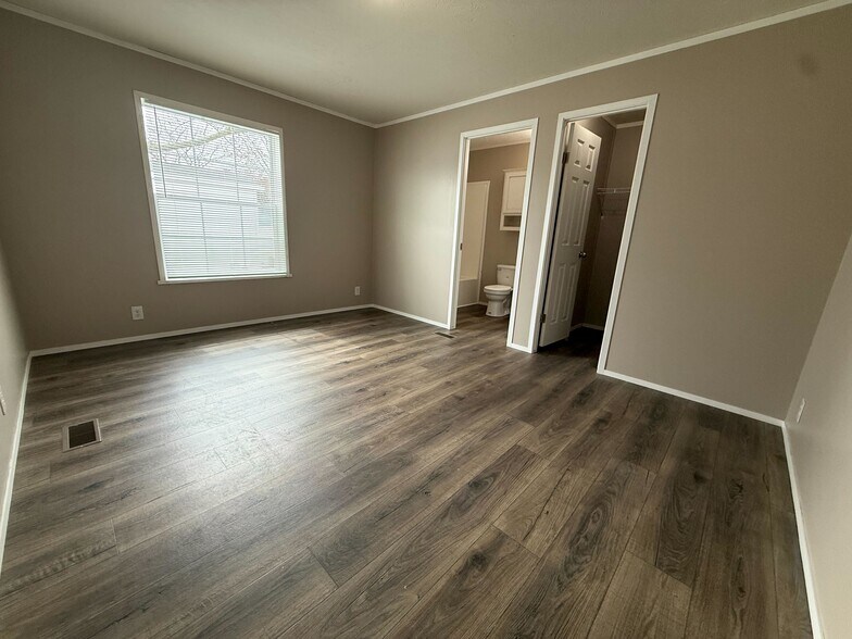 Building Photo - 11785 Cascade Cir