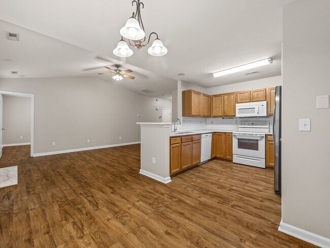 Building Photo - 129 Bathurst Ln