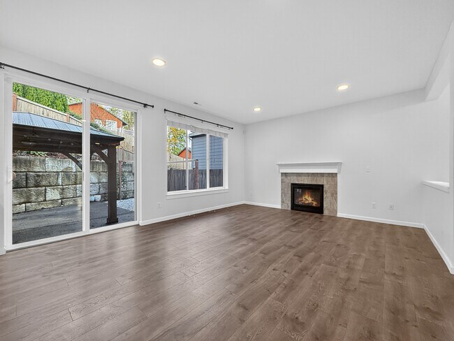 Building Photo - 9825 15th Pl SE