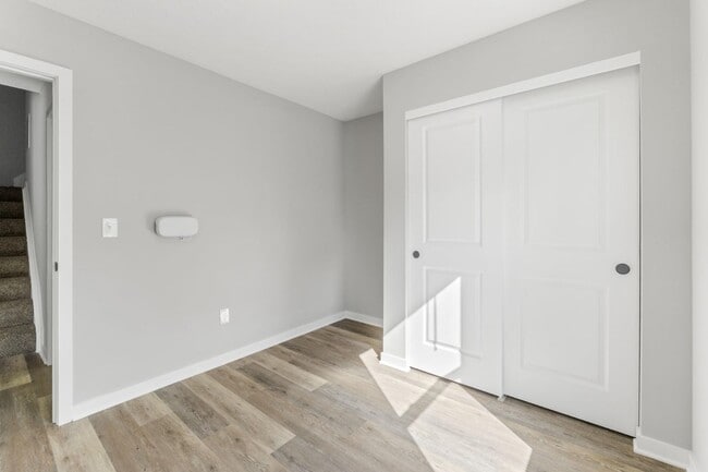 Building Photo - 388 N Franklin St