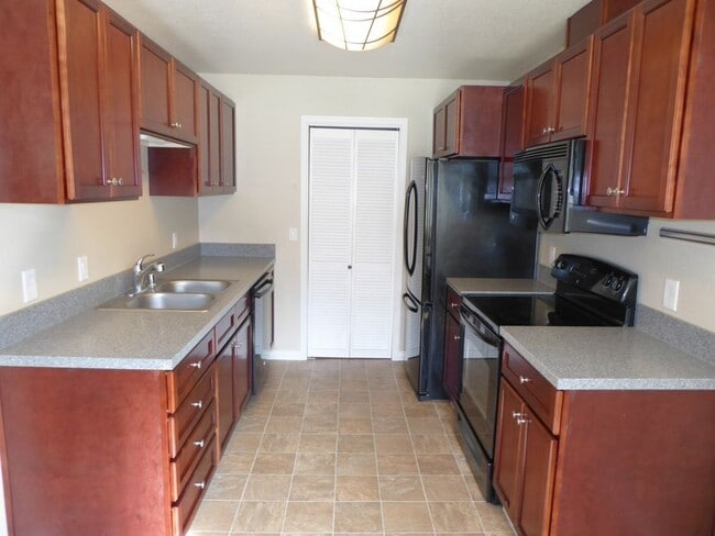 Building Photo - 9236 Emily Way