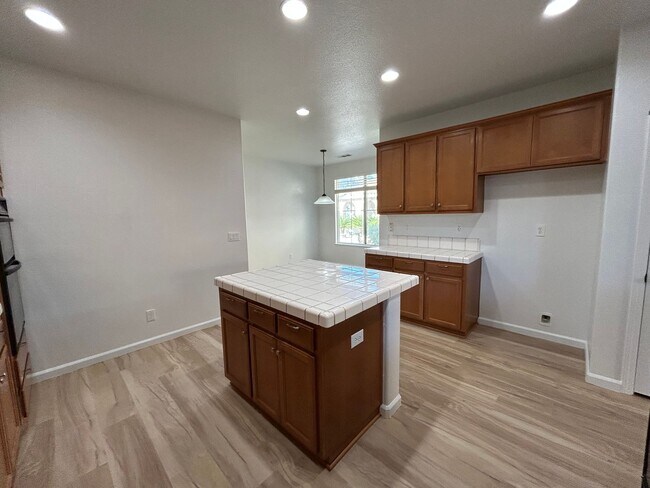 Building Photo - 5208 Harness Ct