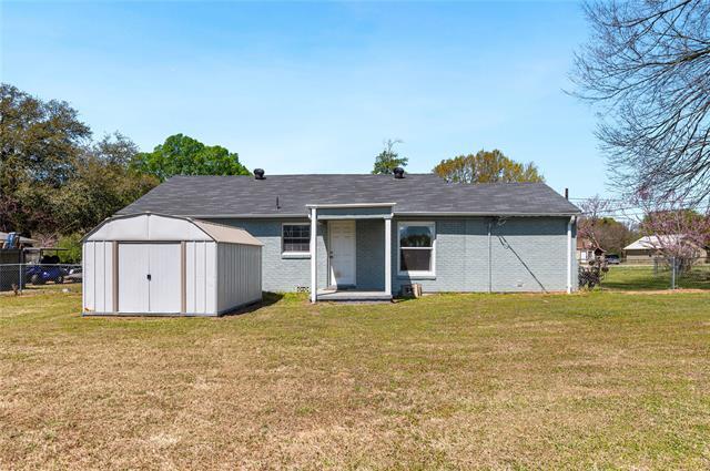 Building Photo - 813 Winnsboro St
